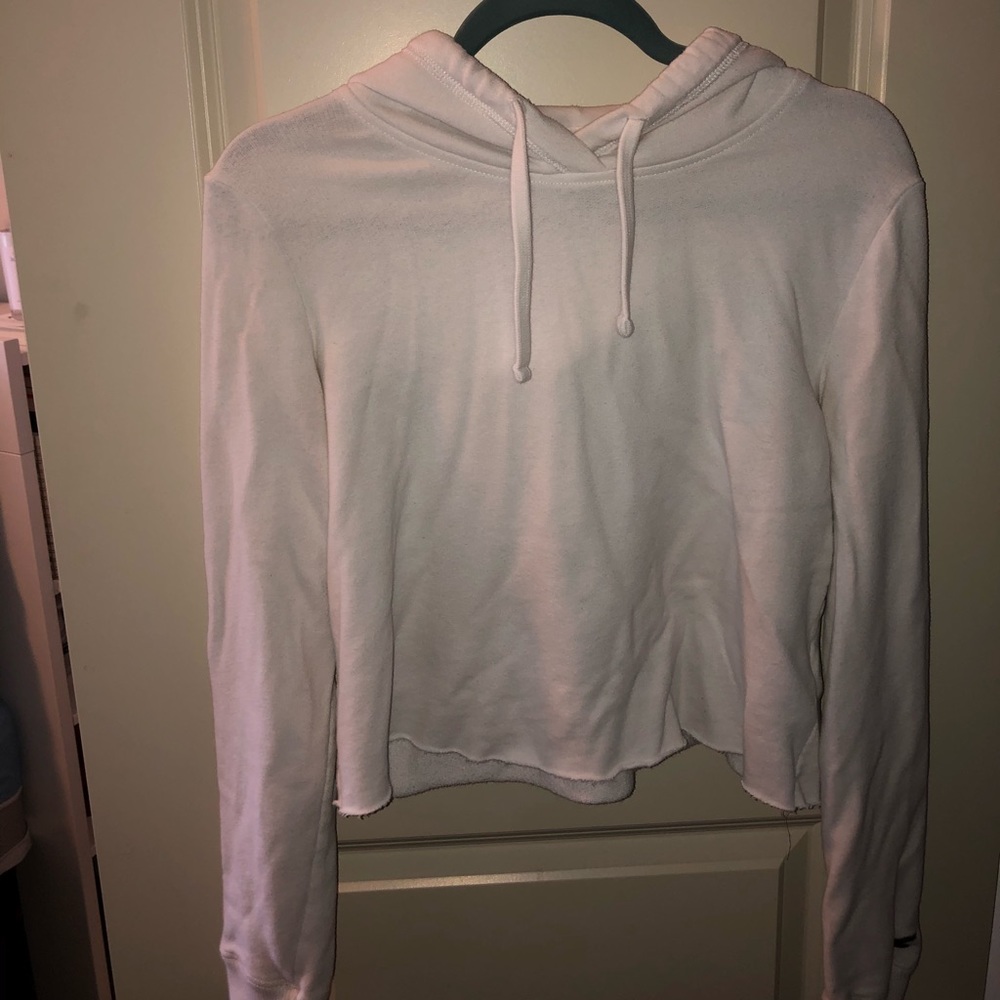 cropped white sweatshirt